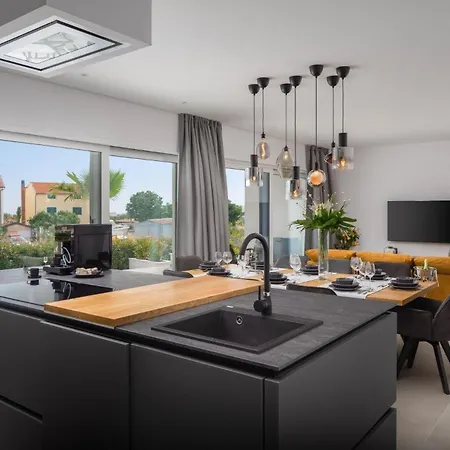 Ferienhaus Fur 10 Personen In Vodice-sria, Dalmatien Norddalmatien Vodice